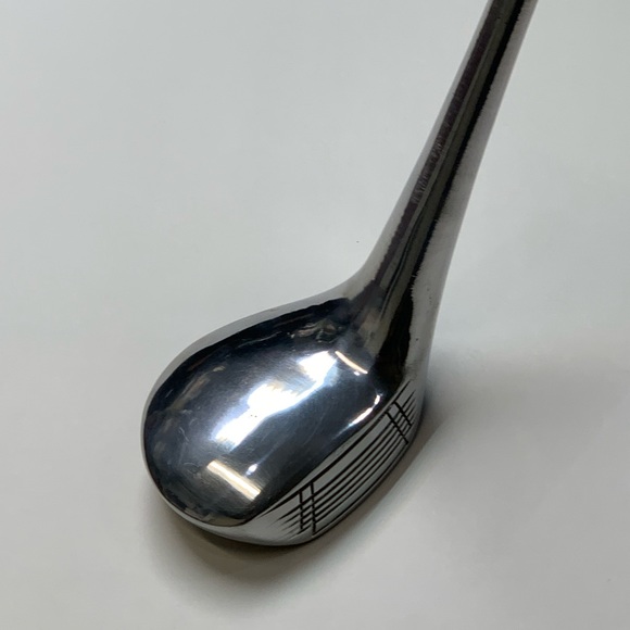 Golf Club Silver Tone Paper Weight
Office Golf Decor 
Weighs 1 oz 9 grams - Picture 5 of 8